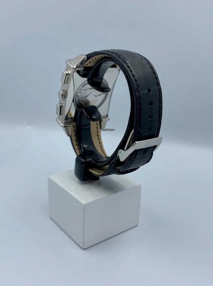 Girard Perregaux Vintage 1945 Chronograph XXL 25840 Box and Papers